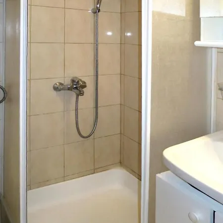 Holiday home Holiday Home Helena By Interhome *