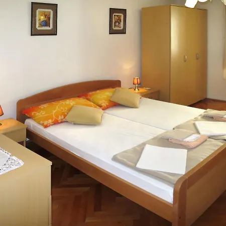 Helena - Pag310 By Interhome Pag Town